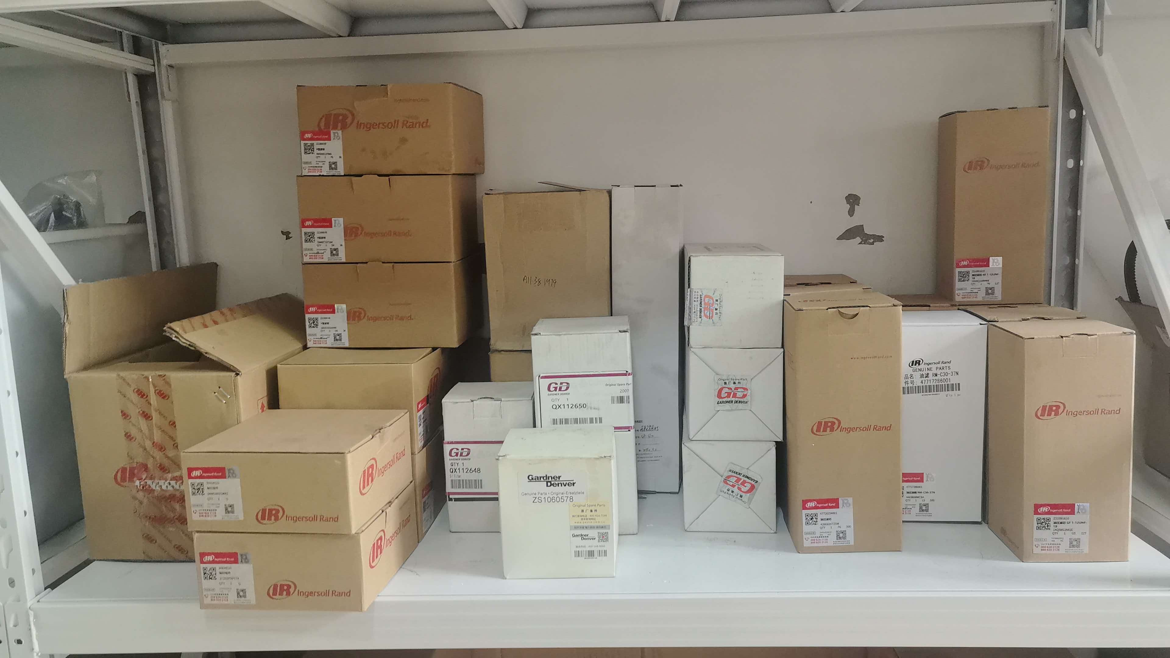 库房备件 3